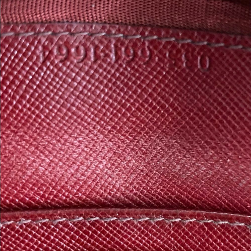 Authentic GUCCI Red Leather Long Slim Double-Sided Wallet w/ COA. Quiet Luxury - Picture 12 of 15